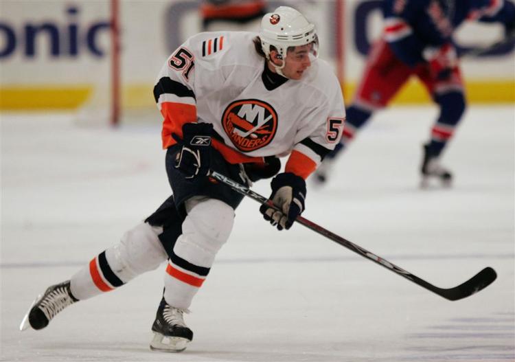New York Islanders' Frans Nielsen fik ikke megen spilletid, men nåede dog at blive fanget af fotografen. 