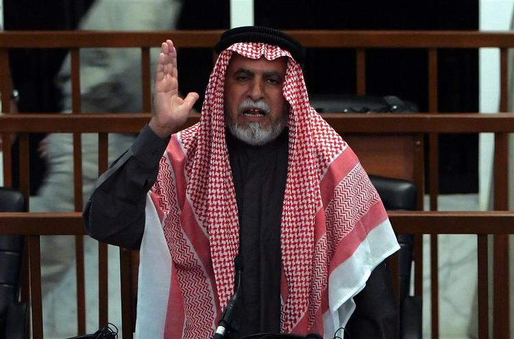 Awad Hamed al-Bandar, der er tidligere chefdommer ved Saddam Hussein-styrets revolutionsdomstol, blev henrettet natten til mandag. 