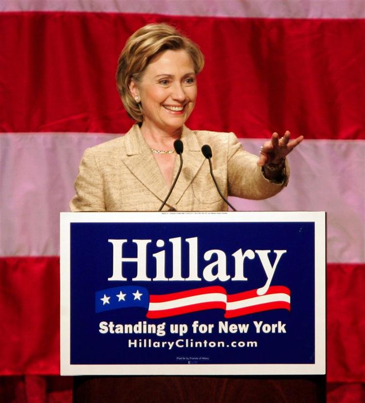 Hillary Clinton sætter kursen mod sit tidligere hjem - Det Hvide Hus. 