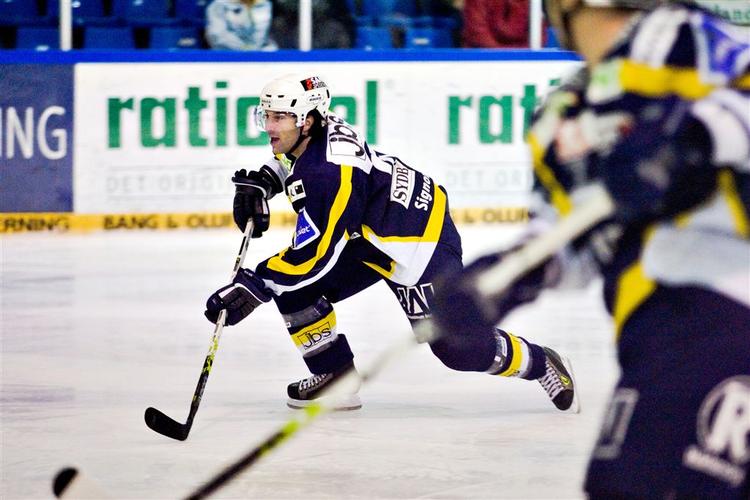 André Signoretti fra Herning Blue Fox, der fredag fik røvet omsætningen fra fredagens kamp mod Rødovre. 