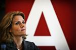 Helle Thorning-Schmidt blander kortene, efter Pia Gjellerups exit. 