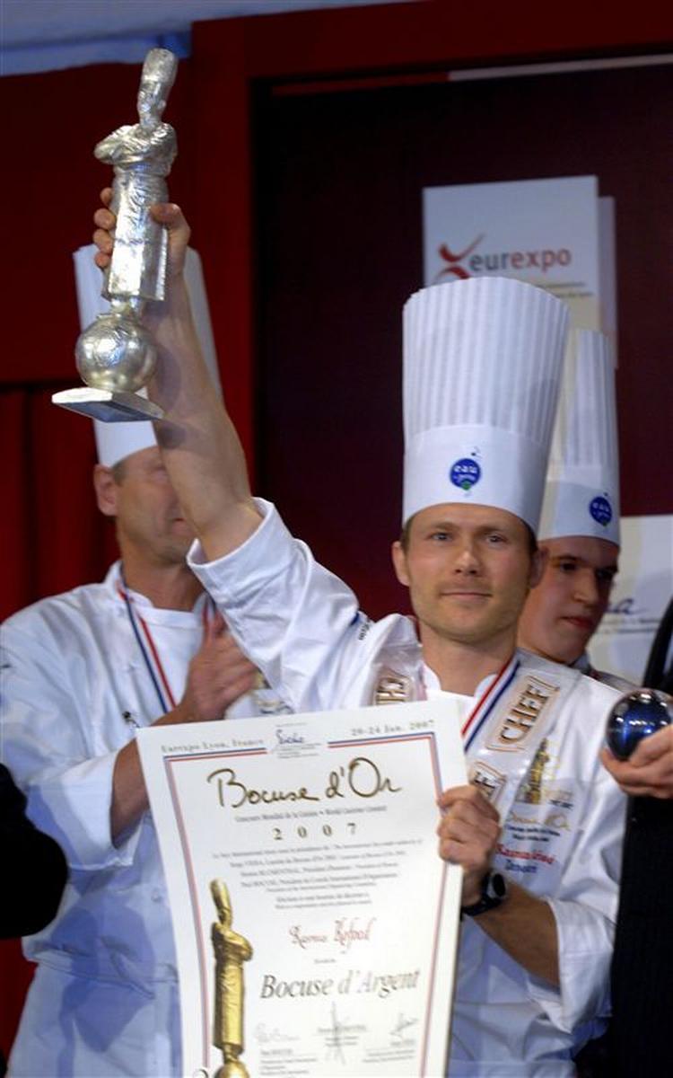 Rasmus Kofoed fik sit andet trofæ, da han deltoig ved det uofficielle VM for kokke. 