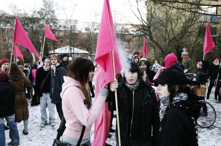 Godt 700 deltagere er mødt frem på Nørrebro, trods vinterkulden. 