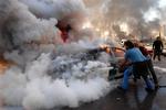 Fire personer er blevet dræbt under uroligheder i Beirut. 