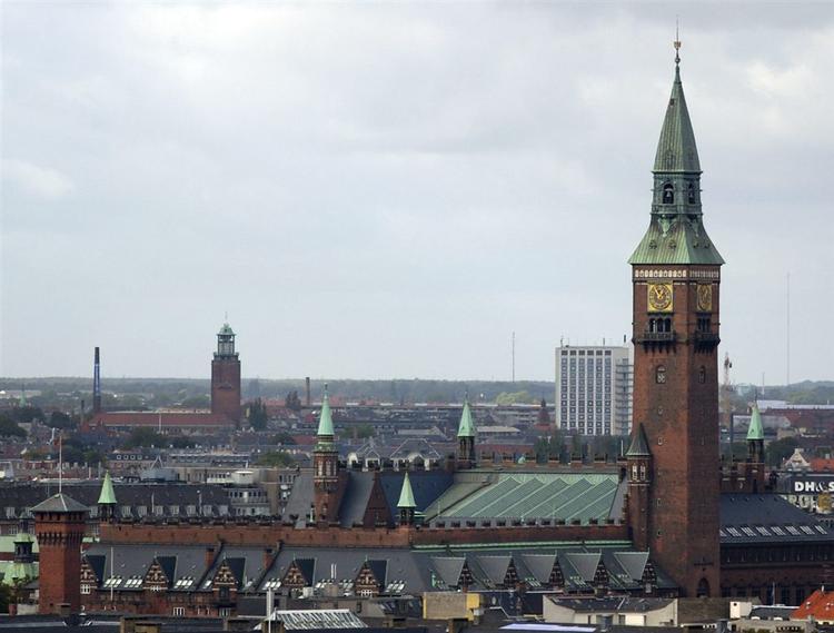 Forligspartierne på Københavns Rådhus har ikke helt opgivet - men det er tæt på. 