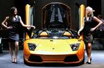 Sådan en gul lamborghini kan fra i dag ikke længere eksporteres fra USA til Nordkorea. USA indfører sanktioner på luksusvarer. 