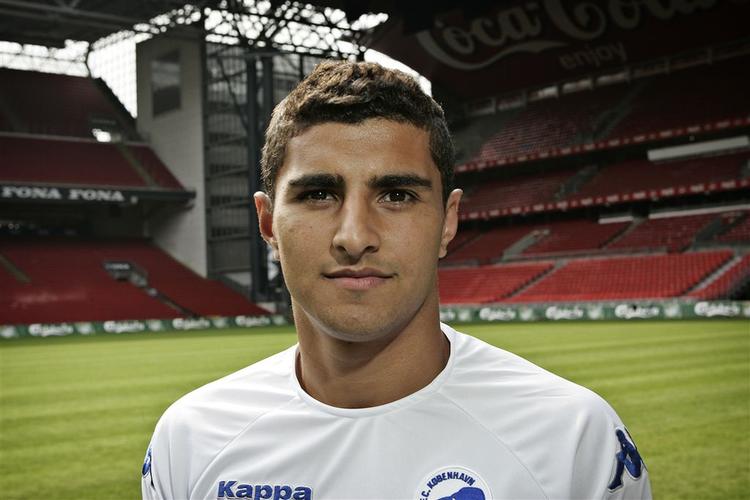 Den 21-årige Ailton Almeida fik scoret sit første mål for FCK i en trænignskamp søndag mod FC Basel. 