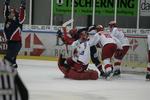 Rødovre lukker for tiden flere mål ind end de scorer, men løsningen på scoringskrisen er ikke et trænerskifte, mener Rødovres direktør, Billy Adamsen. 
