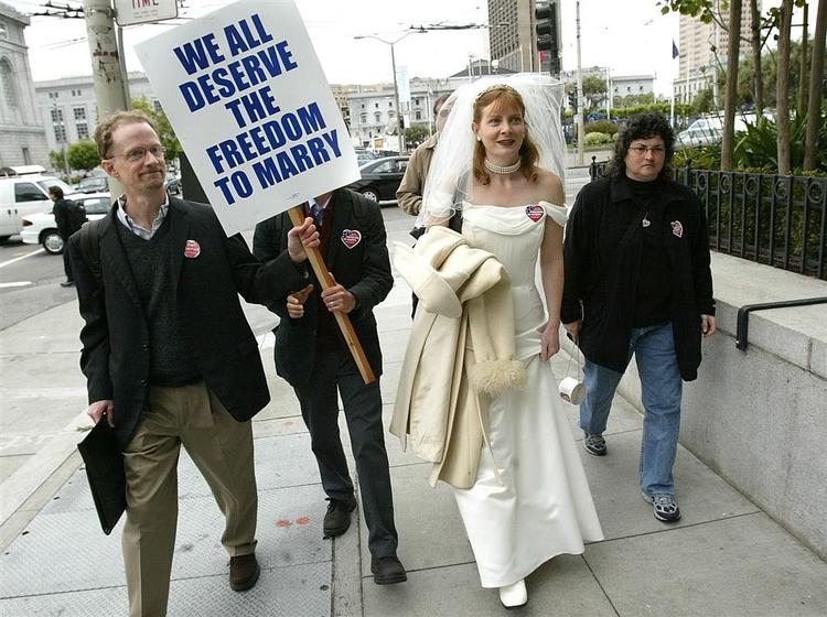 Ægtepagter mellem to personer af samme køn er et følsomt emne i USA. Billedet er fra San Francisco. 