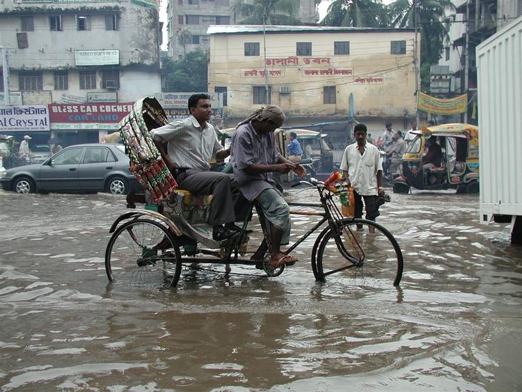 Røde Kors vil i 2007 yde en særlig indsats overfor klimaændringernes konsekvenser. En af dem er oversvømmelse. 