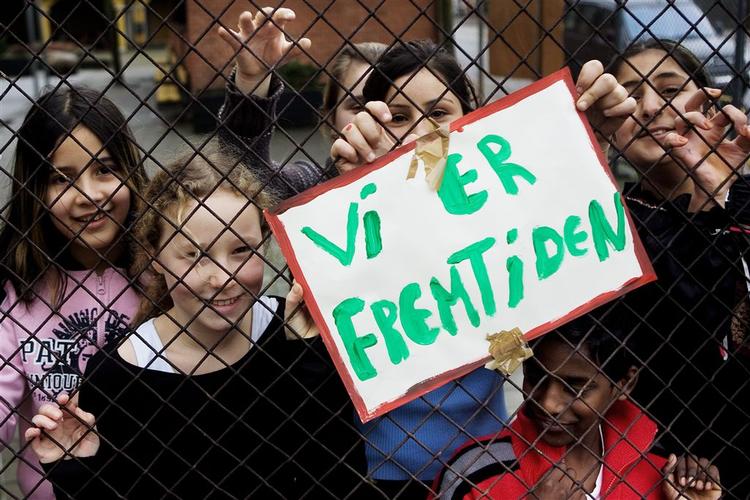 Blokaderne på københavnske skoler fortsætter mandag. Flere elevråd står bag. 