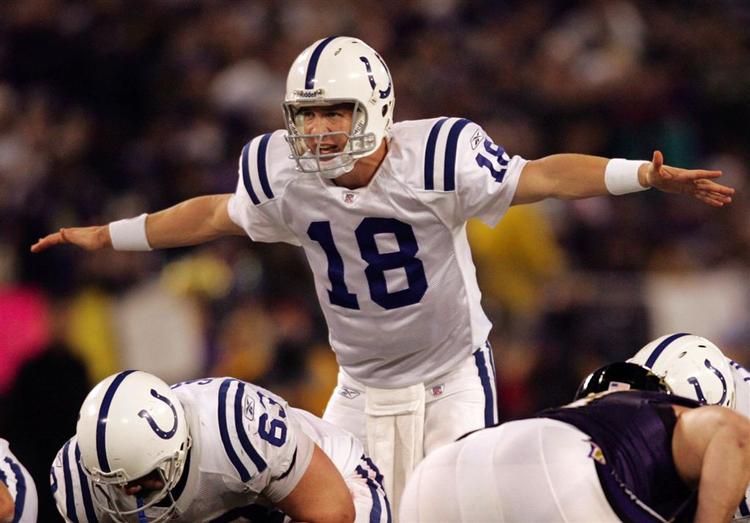 Peyton Manning og de øvrige NFL-stjerner kan følges live på TV2 Zulu fra midnat. 