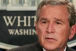 Bush opfordrer NATO-landene til at sende flere soldater til Afghanistans uroplagede områder. 
