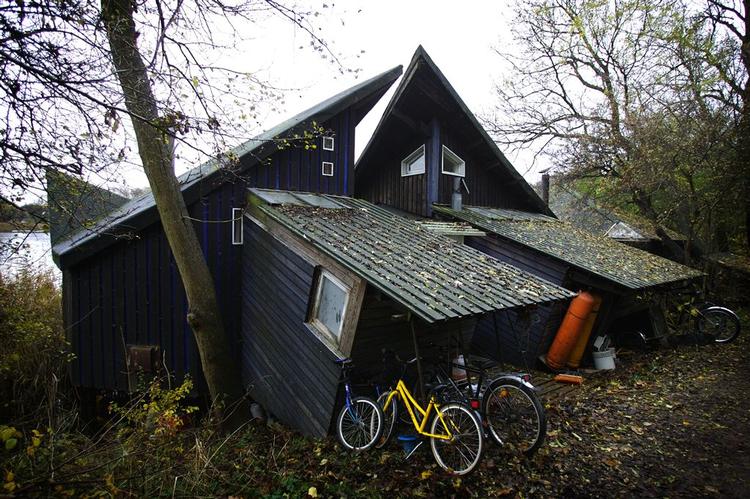 Christiania valgte at bede om udsættelse af en afklaring på lovliggørelse af fristaden. 