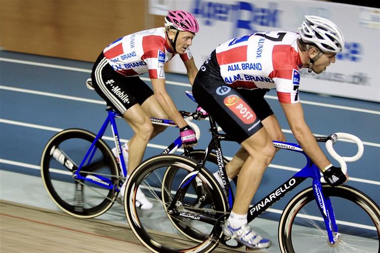 Jakob Piil og Alex Rasmussen i par nummer syv var kun få centimeter fra sejren i seksdagesløbet i Ballerup. 