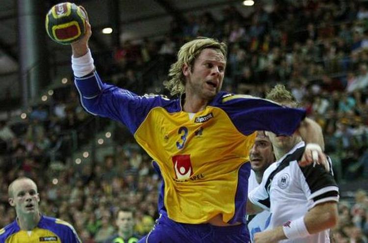 Pelle Linders i aktion for Sverige mod Tyskland i november 2006. 