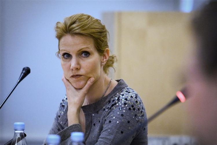 Helle Thorning-Schmidt vil gøre det lettere for mindretallet at undersøge flertallet. 