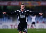 En glad David Beckham efter målet mod Real Sociadad. 