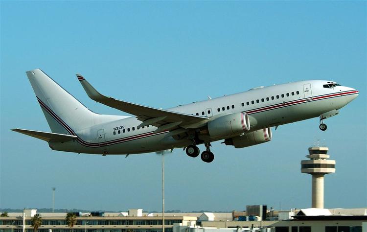 En Boeing 737, mistænkt for at være et af CIA’s fly, letter fra San Joan Palma de Mallorca lufthavnen i marts 2004. 