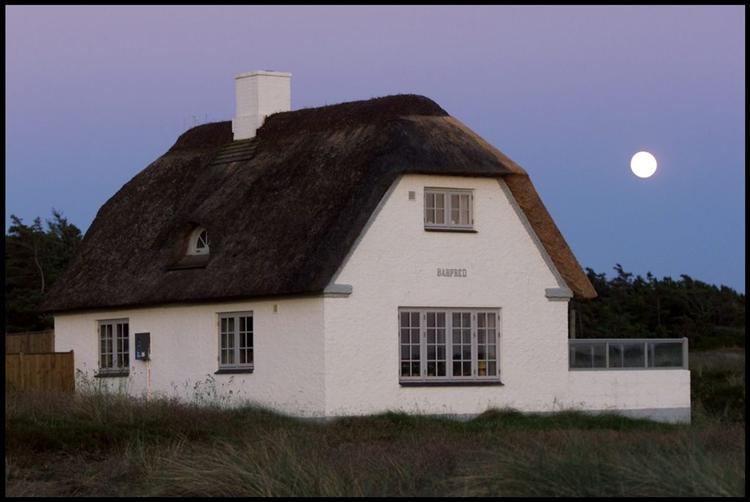 En halv milliard i statskassen. Det kan blive en indbringende forretning, hvis staten sælger sine sommerhusgrunde. Huset på billedet er ikke statsejet. 