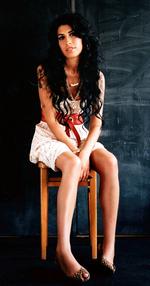 amywinehouse_back_02_14-02-2007_TL1QLIN.jpg