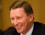Sergei Ivanov er ny viceministerpræsident i Rusland. Han nævnes som et varmt bud på Putins efterfølger. 