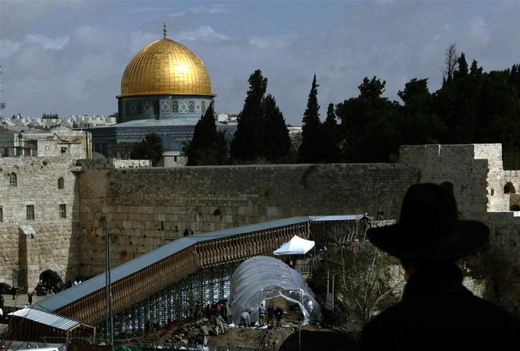 Gangbroen her frygtes at kunne udløse optøjer i Jerusalem i dag. 