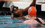 Cullen Jones vandt 50 meter fri med Jakob Andkjær (med ryggen til) på tredjepladsen ved Grand Prix-stævnet i Missouri. 
