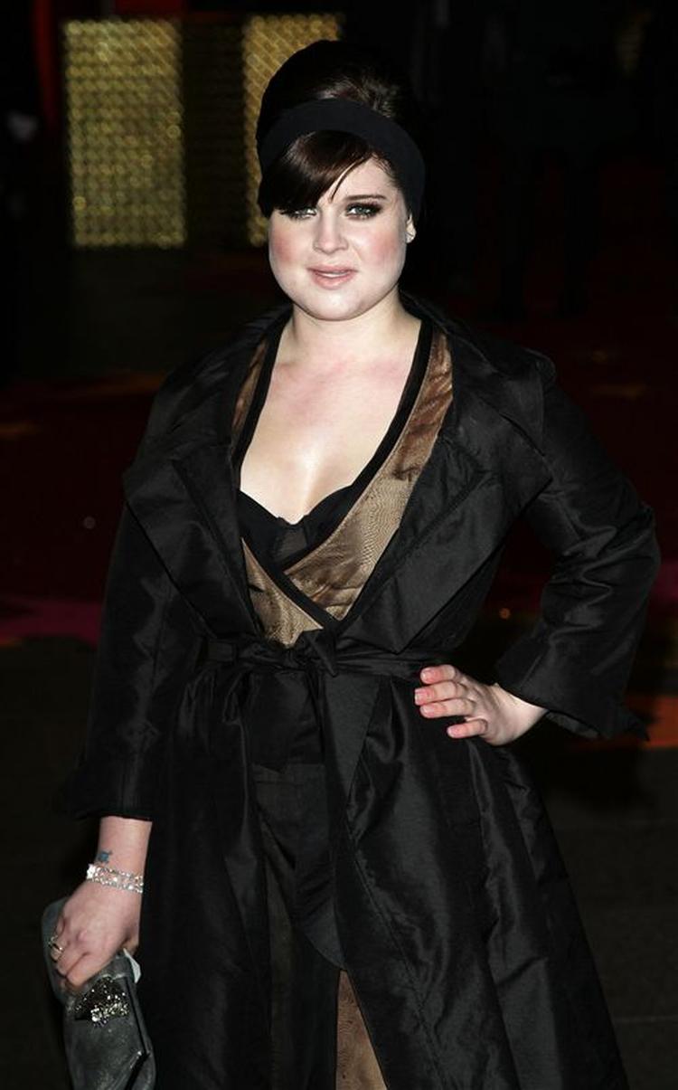 Kelly Osborne fortalte i går at et medlem af hendes familie er smittet med HIV. 