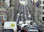 Myldretid i Bruxelles. EU's miljøministre har her i dag vedtaget skrappere mål for udledningen af drivhusgasser. 
