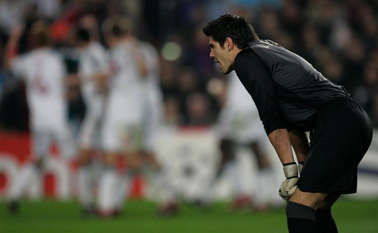 Victor Valdes havde en uheldig rolle ved Liverpools udligning. 