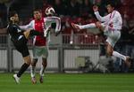 Ajax kæmpede indædt, men måtte nøjes med en sejr på 3-1, hvilket betyder, at Werder Bremen går videre med en samlet score på 4-3. 