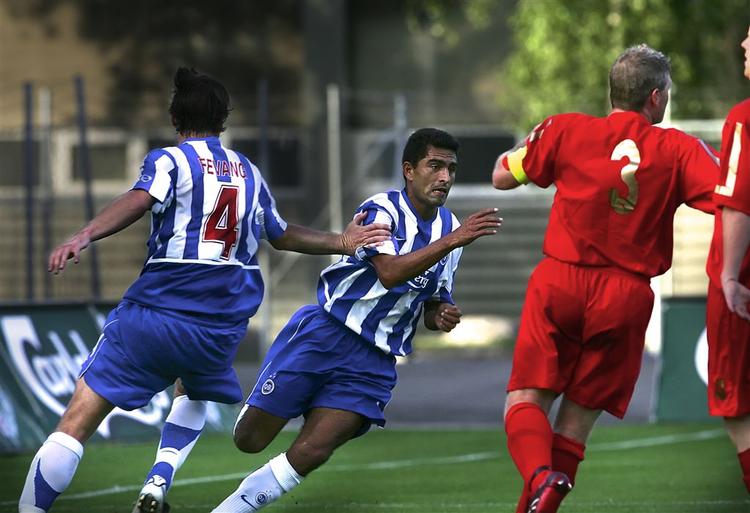 OBs Bechara Oliveira( i midten) jubler sammen med Morten Fevang (4) over en scoring i en tidligere kamp. I søndagens Royal League opgør mod Helsingborg stod de to spillere for alle scoringerne i OB's 3-0 sejr. 