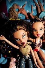 Bratz-dukkerne bidrager til seksualiseringen af piger. 