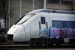 DSB vil ikke betale for rengøring af graffiti på de fosinkede IC4-tog ved Århus. 