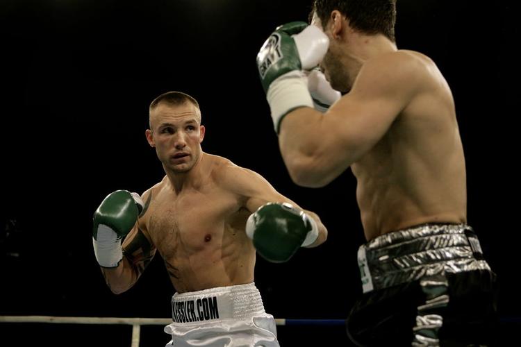 Mikkel Kessler forsvarer sine VM-bælter 24. marts. 