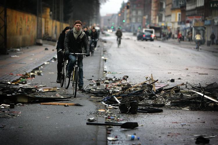 Cyklister havde svært ved at komme frem på Nørrebrogade i morges, men de fleste veje er passable. 