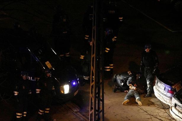 En demonstrant anholdes på Nørre Allé. 