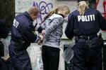 Politiaktionen mod kollektivet gav flere anholdelser. 
