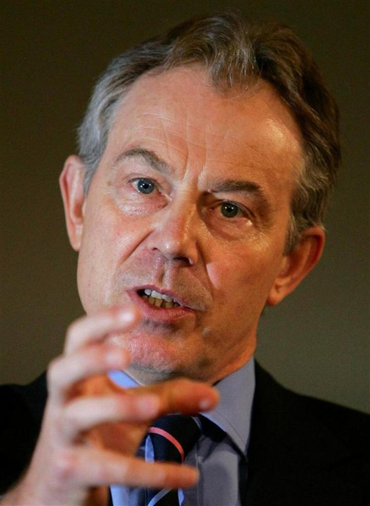 Premierminister Tony Blair er under pres i finansieringsskandale. 