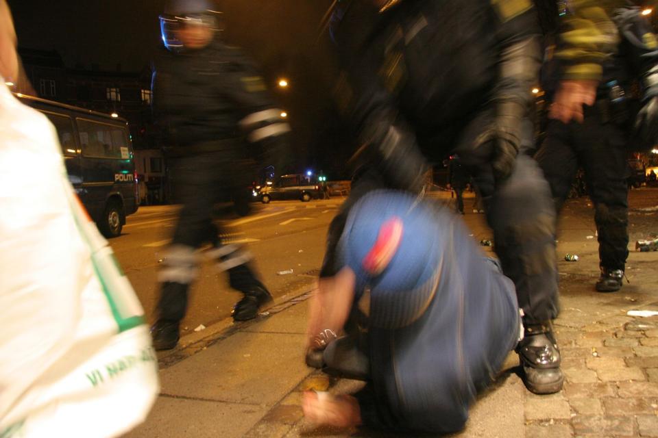 riots2 128