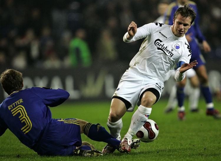 FCK's midtbanedynamo Tobias Linderoth er tvivlsom før superligapremieren i Esbjerg. 