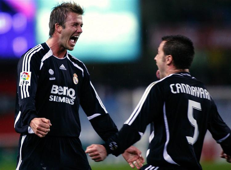 Real Madrid-spillerne David Beckham(t.v.) og Fabio Cannavaro(t.h.) er begge fraværende på grund af skader til dagens Champions League-opgør mod Bayern München. 