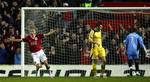 Henrik Larsson scorede sit første og sidste Champions League mål for Manchester United, da han bragte englænderne foran 1-0. 