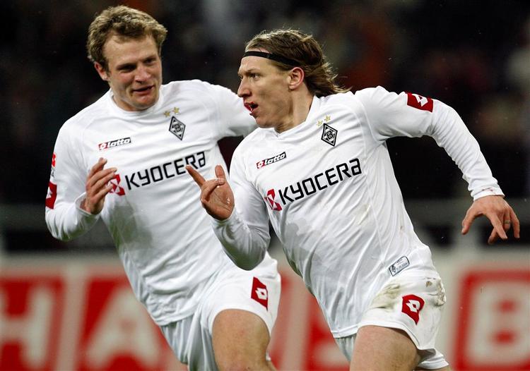 Bo Svensson (tv)på banen for Borussia Mönchengladbach. 