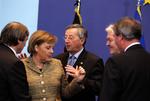 Der er stadig behov for diskussion. Jeg kan ikke sige, hvad vi når frem til i morgen (fredag), siger den tyske kansler Merkel sent torsdag aften. 
