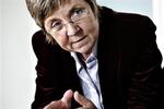 R-leder Marianne Jelved modtager kun tøvende opbakning fra baglandet. 