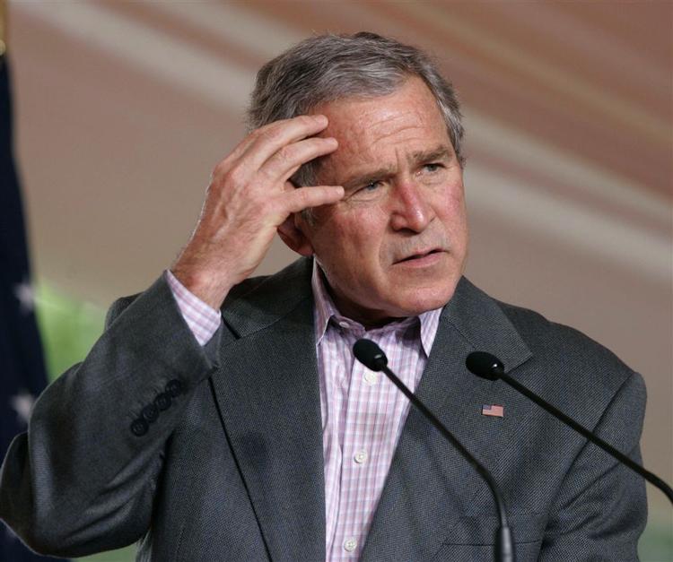 Bush ikke tilfreds med FBI's regelbrud i terroristjagten. 