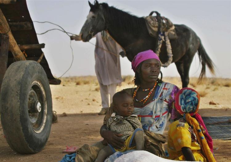 Flygtninge i Tchad, der har modtaget massive menneskemængder på flugt fra urolighederne i Darfur. 