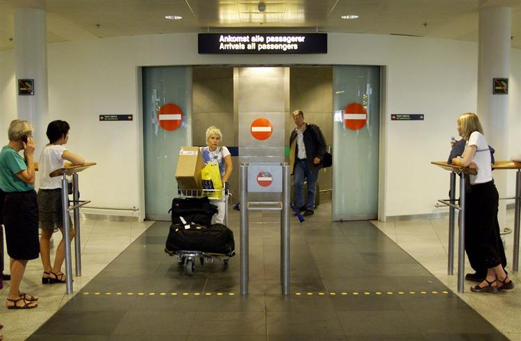 Direktøren for Københavns Lufthavne lover, at servicen stiger. 